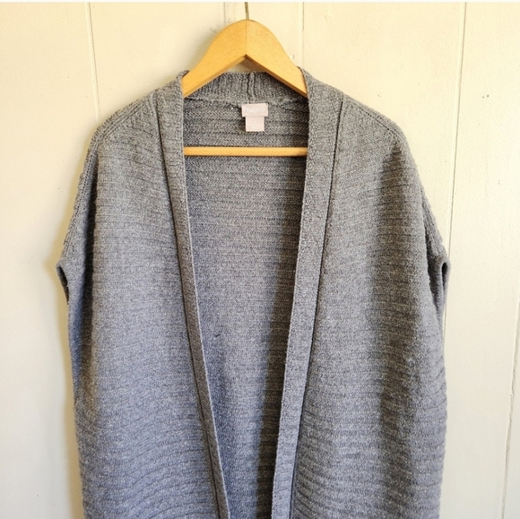 Chico's Size LG (2) Gray Sleeveless Long Open Cardigan - Picture 3 of 13